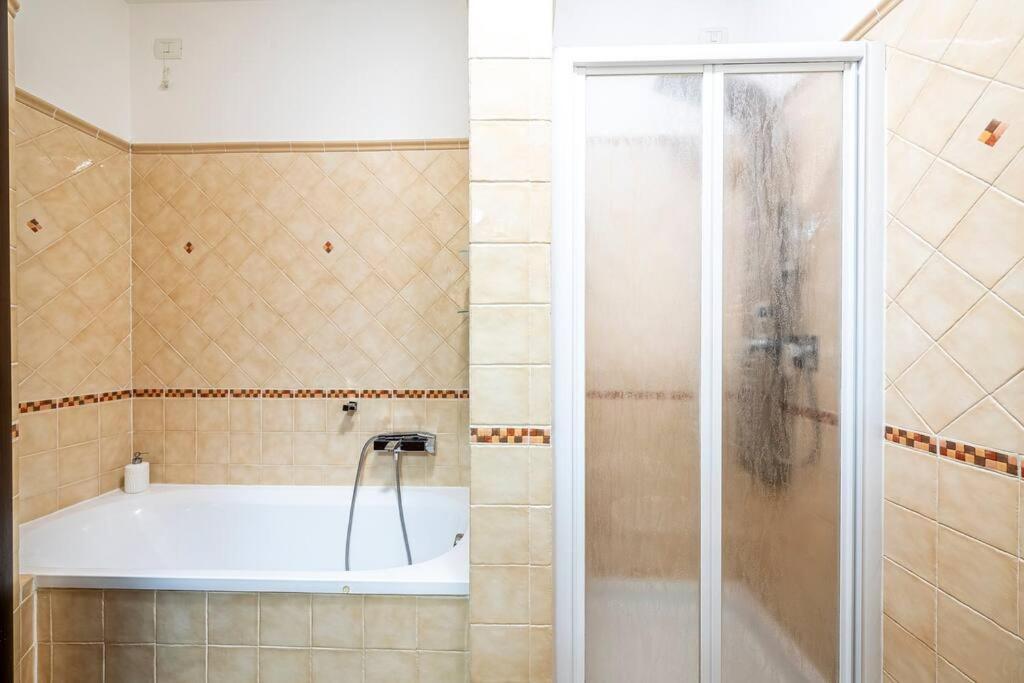 Leopolda Apartment Free Wi-Fi Firenze Kültér fotó